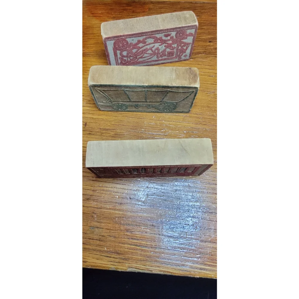 VINTAGE 1920'S OR 30'S TOY PRINT BLOCKS FOR PRESSING DESIGNS IN CLAY